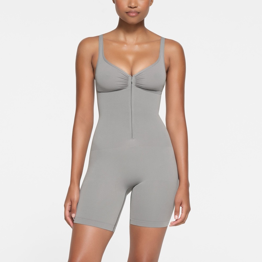 SEAMLESS SCULPT ZIP FRONT MID THIGH BODYSUIT | PACIFIC